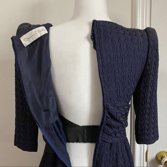 Incredible Vintage Oscar de la Renta Crepe Dark Navy Dress - Picture 8 of 11